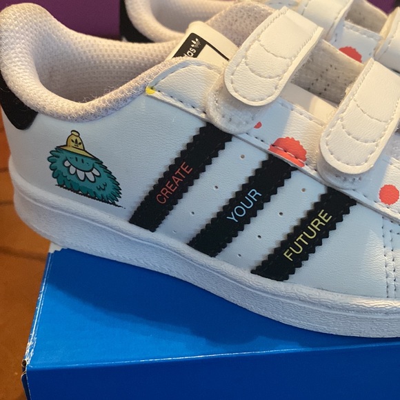 Adidas x Kevin Lyons - Picture 2 of 7